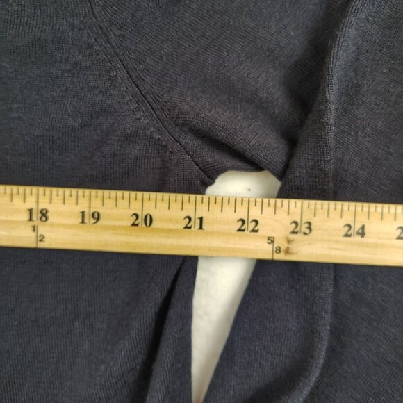 Brooks Brothers Merino Wool Sweater Pull Over Navy V Neck Mens Large - Picture 8 of 8